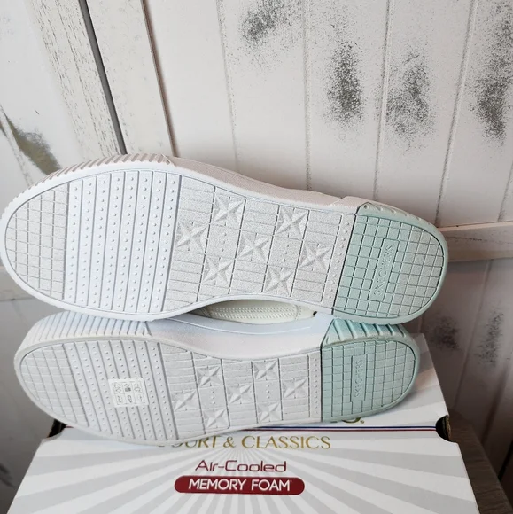 Skechers Jade- Feline Instinct Sneakers - Picture 11 of 14